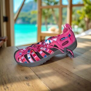 NWOB Big Kids Keen Whisper Raya Honeysuckle Waterproof Washable Sandals Size 2
